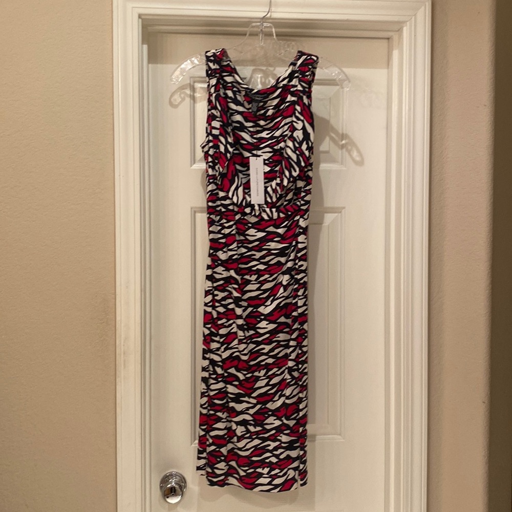 Diane Von Furstenberg sleeveless dress. NWT size 10